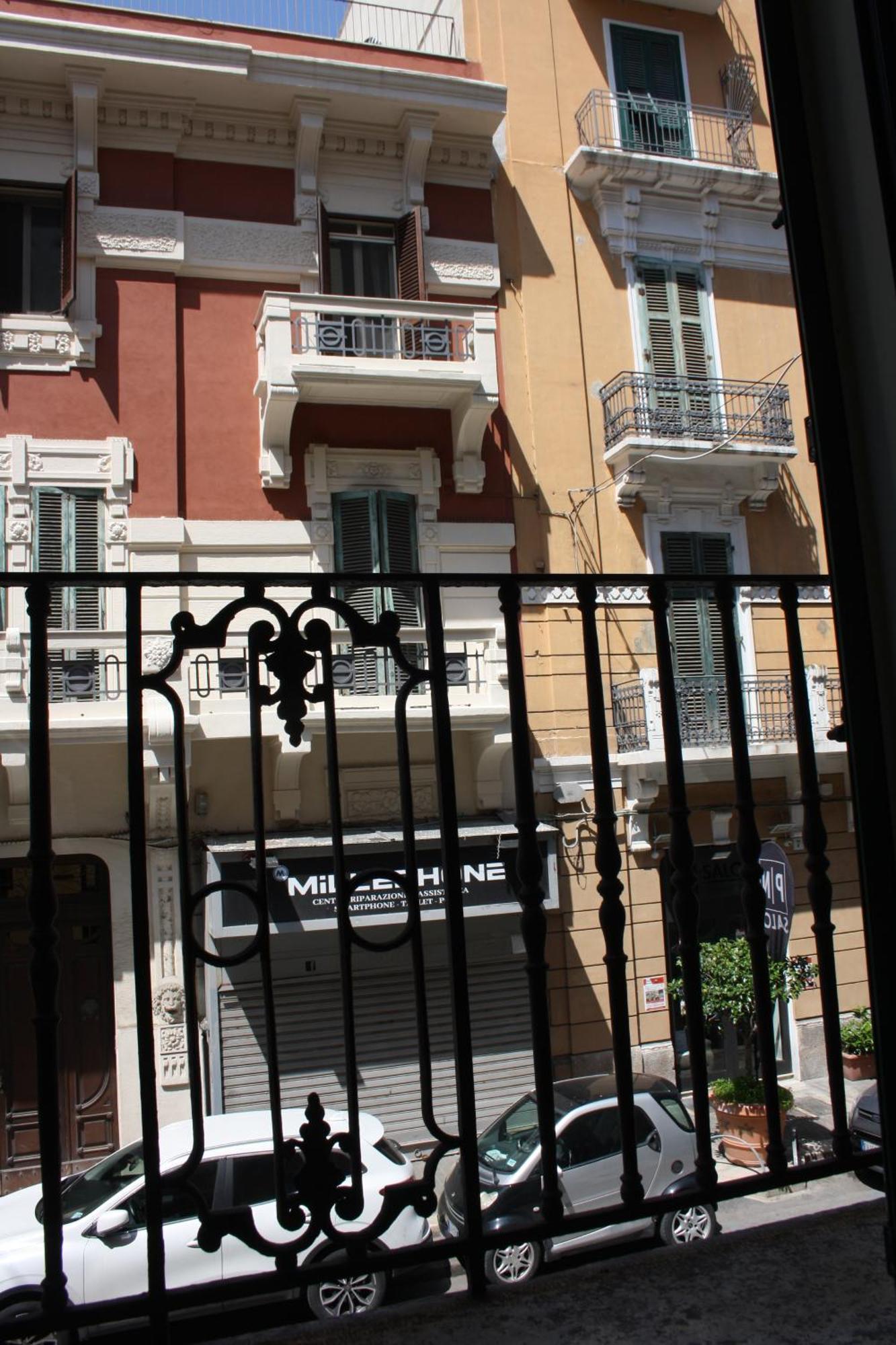 Stefano'S Apartment Bari Exteriör bild